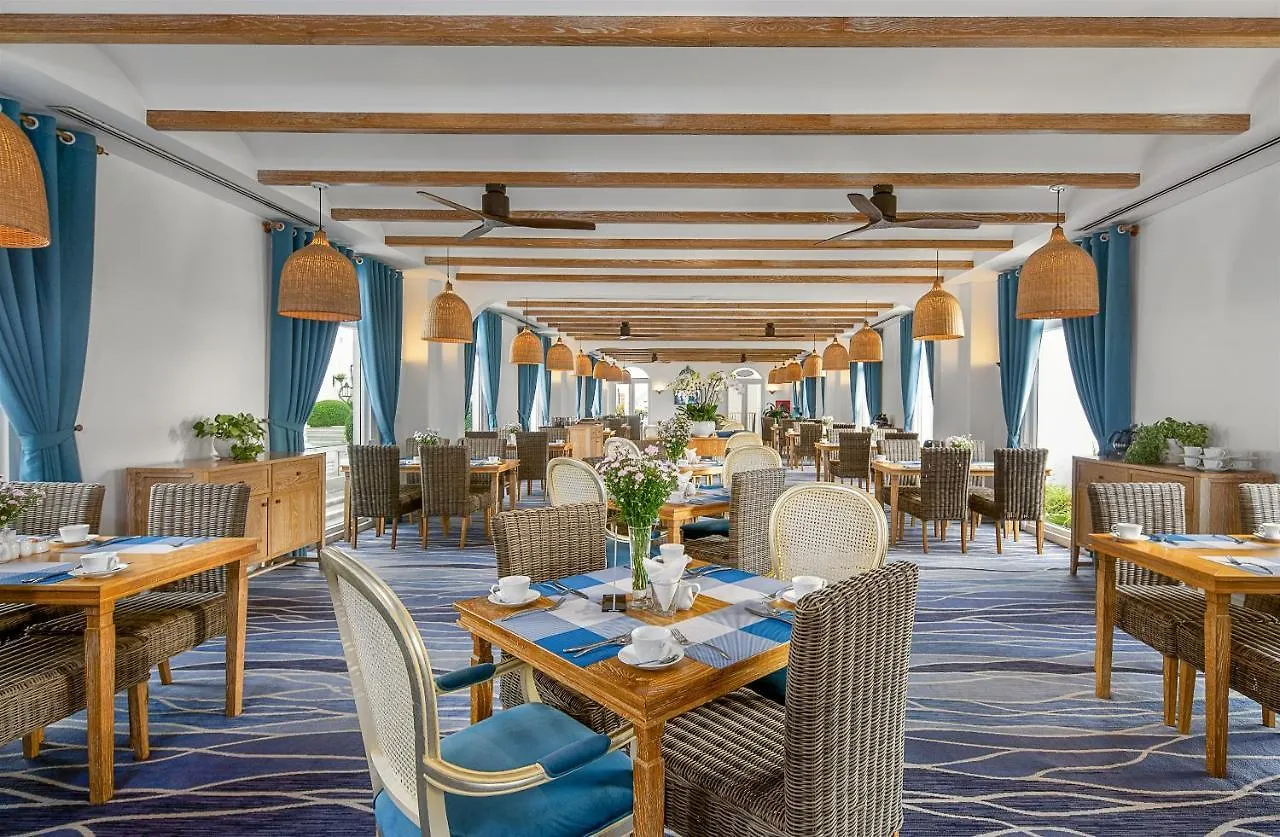 Risemount Premier Resort Дананг 5*,